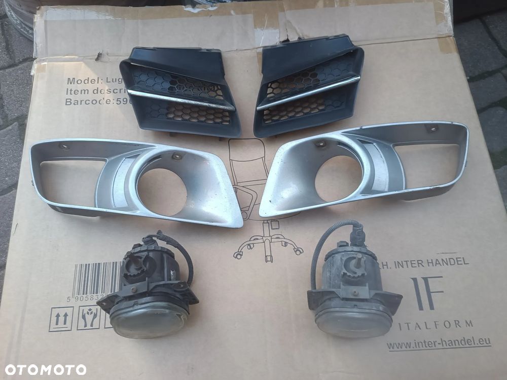 Alfa Romeo 156 fl Lift Halogen grill nerka zaślepka ramka kratka halogenu zderzaka przód przedniego