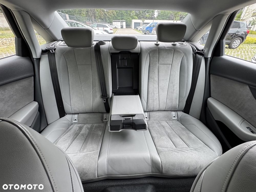 Audi A4 Limousine 2.0 TDI Quattro S tronic - 14