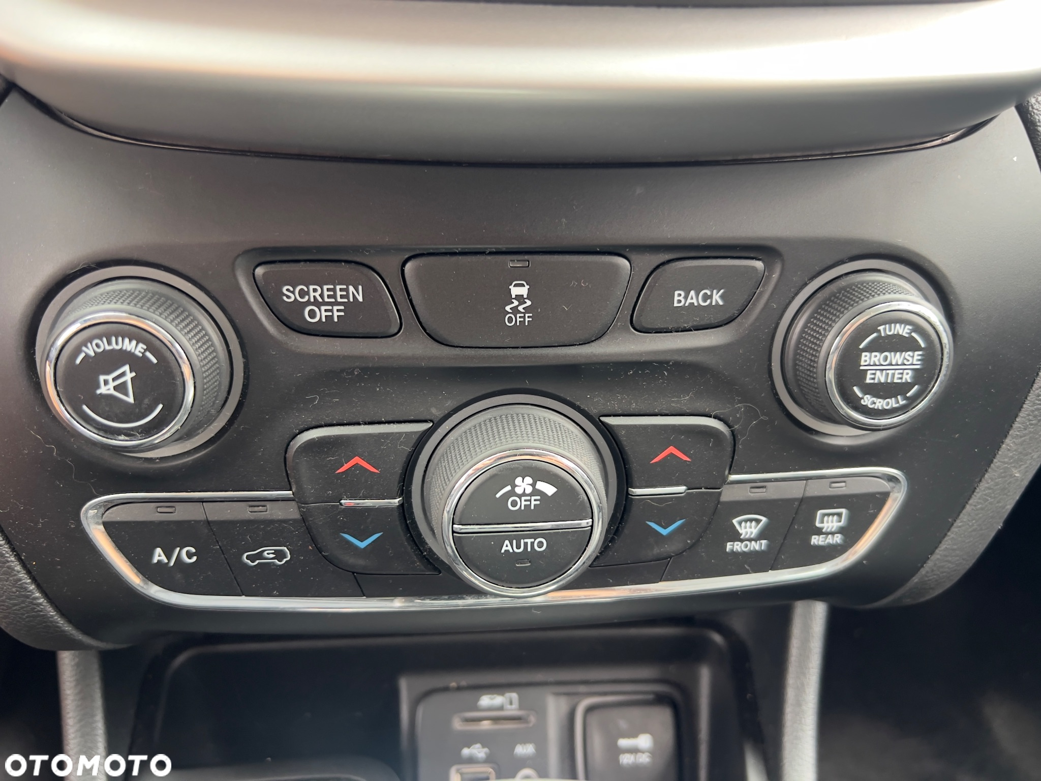 Jeep Cherokee 3.2 V6 Active Drive I Limited - 10