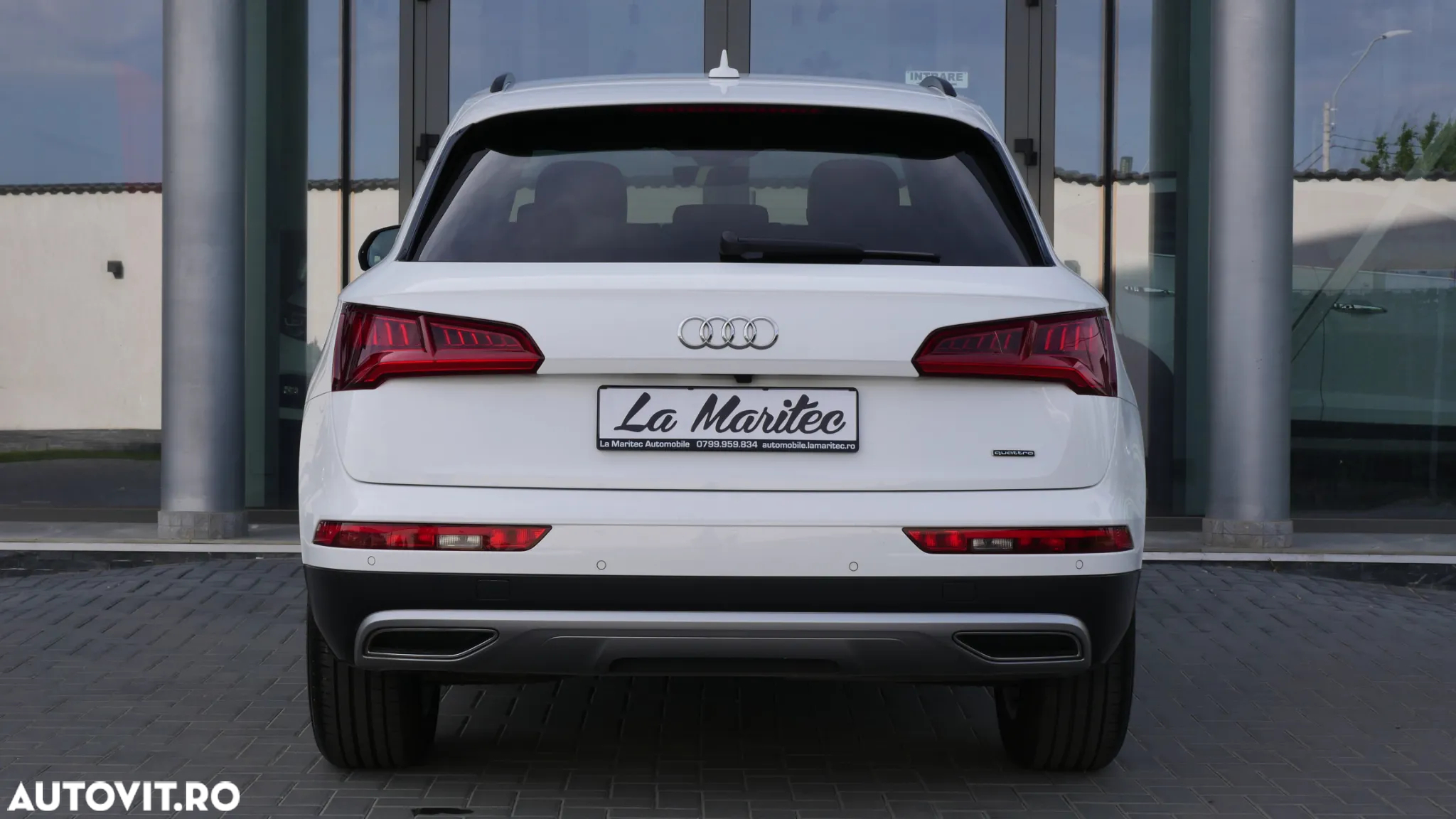 Audi Q5 2.0 40 TDI quattro S tronic Design - 12