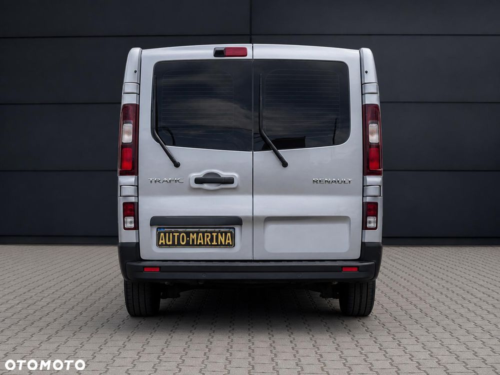 Renault Trafic 2.0 dCi EDC - 9