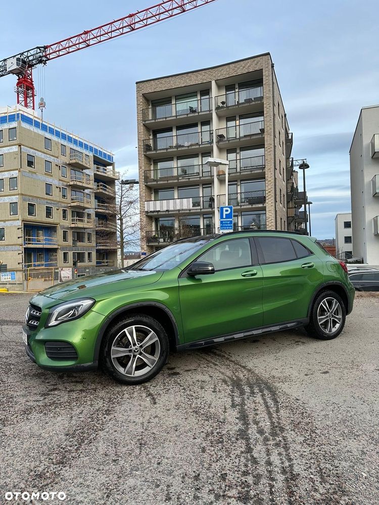 Mercedes-Benz GLA 250 4Matic 7G-DCT AMG Line - 15