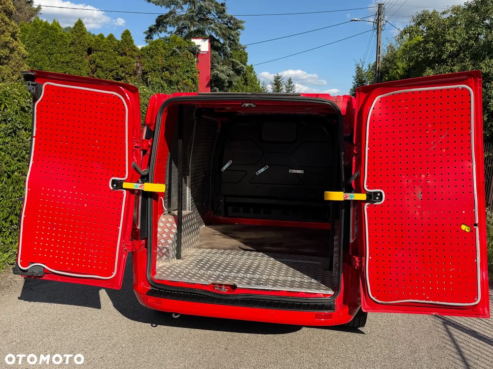 Ford TRANSIT CUSTOM - 29