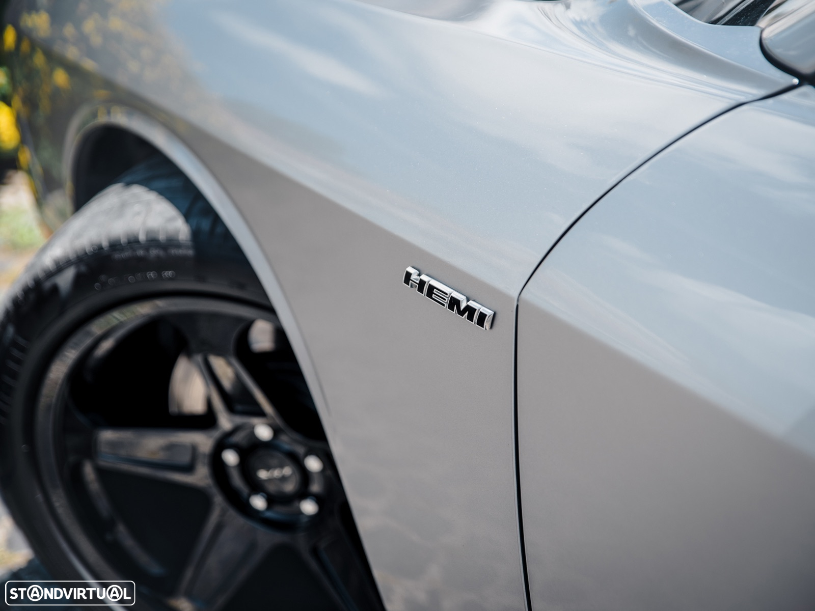 Dodge Challenger Auto R/T Plus - 6