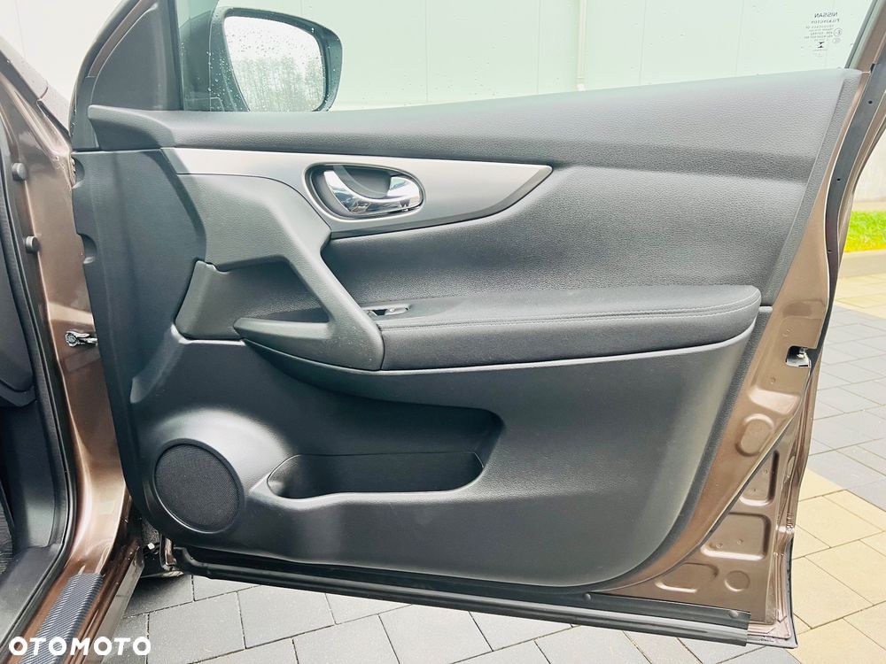 Nissan Qashqai 1.2 DIG-T N-Connecta - 32