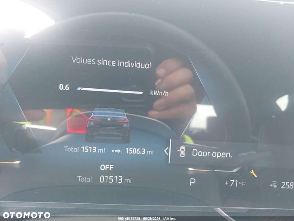BMW i7 - 11