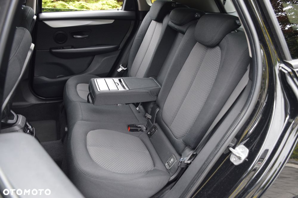 BMW Seria 2 216d Advantage - 27