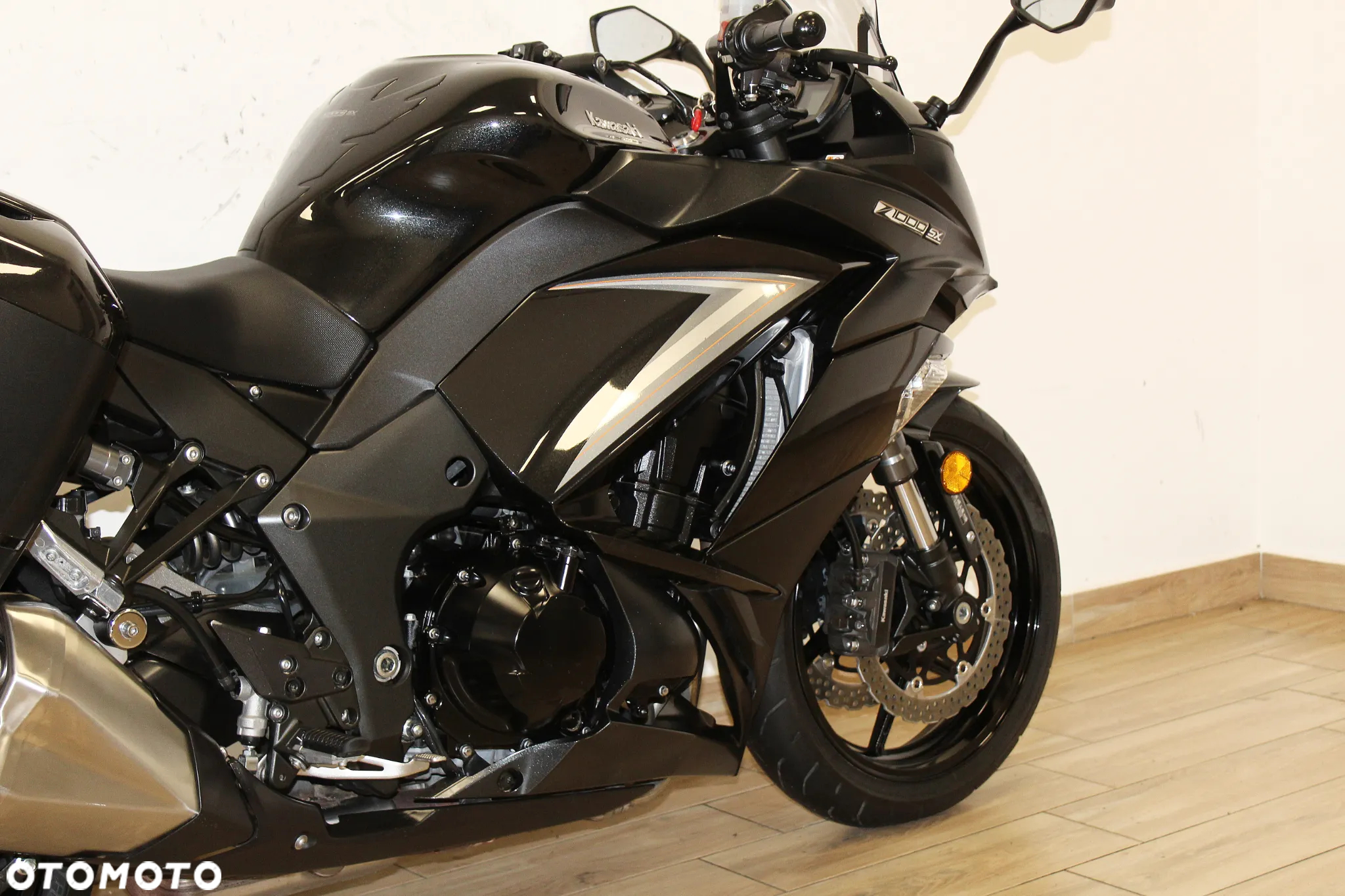 Kawasaki Ninja 1000 SX - 12