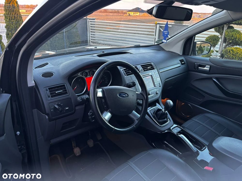 Ford Kuga 2.0 TDCi 4x4 Titanium - 13