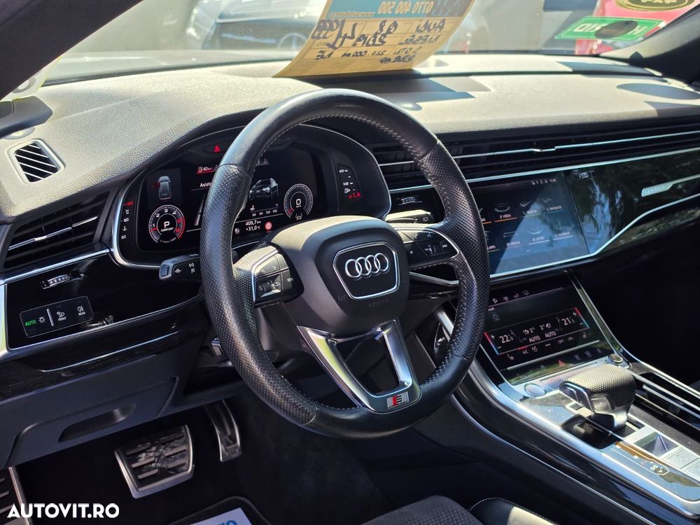 Audi Q8 - 9