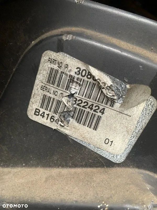 VOLVO V40 1.6 16V SILNIK MOTOR SŁUPEK B4164S - 2