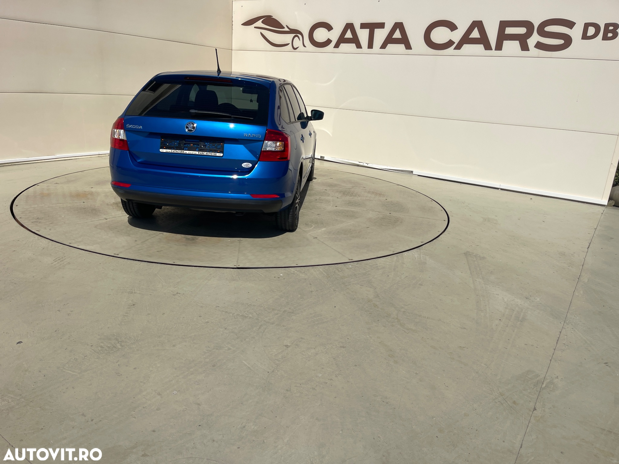 Skoda RAPID 1.6 TDI DSG Ambition - 14