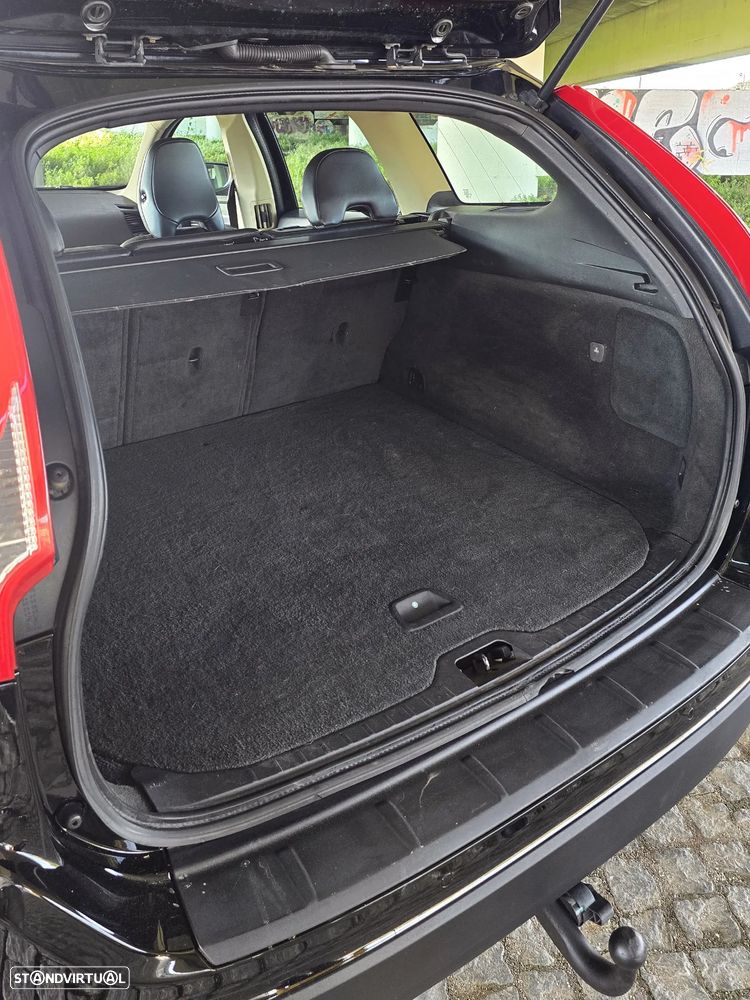 Volvo XC 60 2.4D AWD Aut. Summum - 9