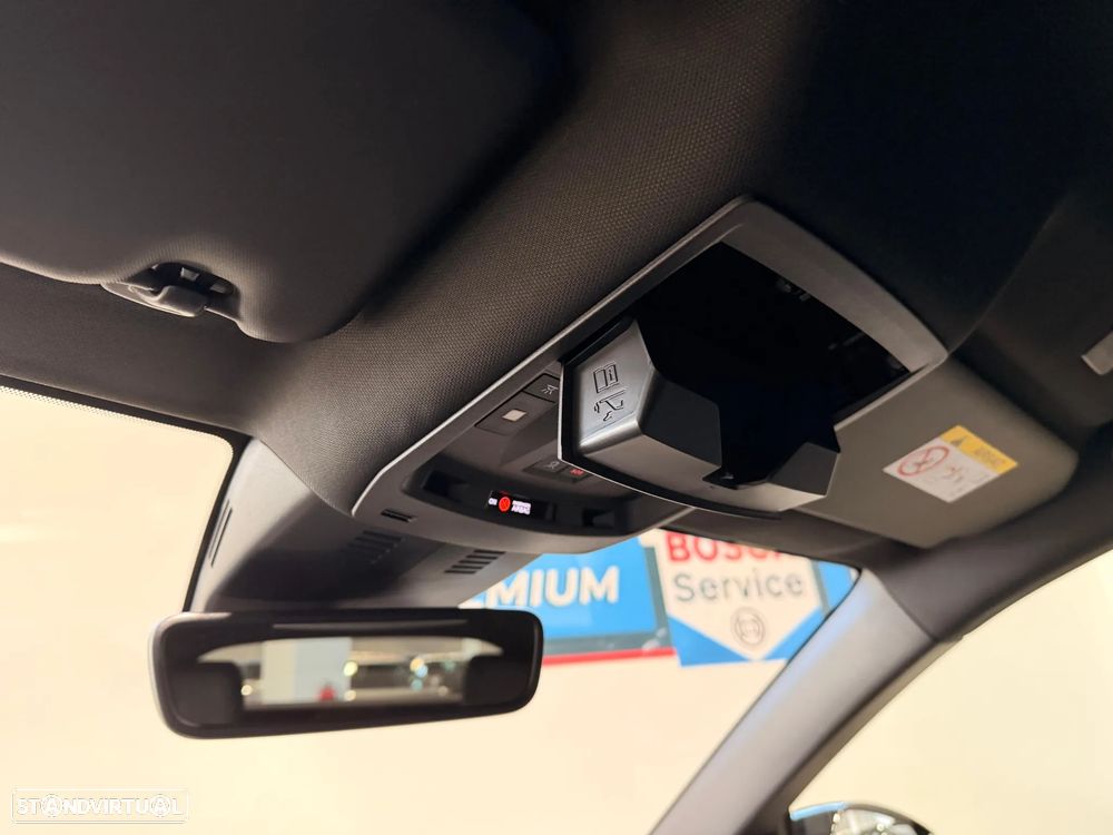 Peugeot 3008 1.2 Hybrid Allure Pack e-DCS6 - 17