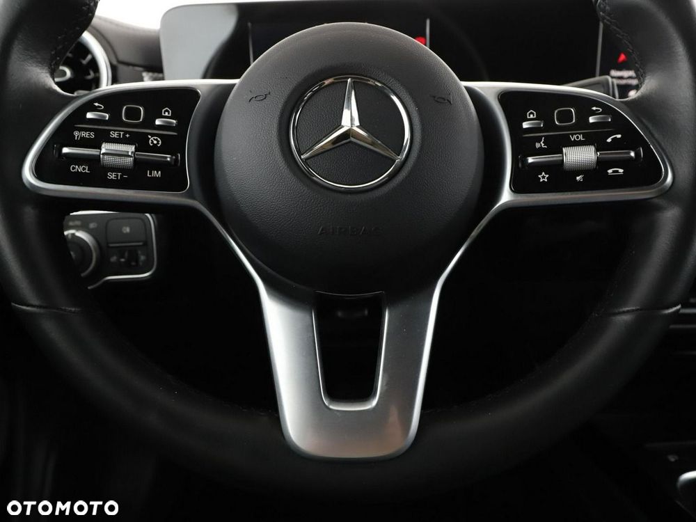Mercedes-Benz CLA 250 e 8G-DCT Progressive - 23