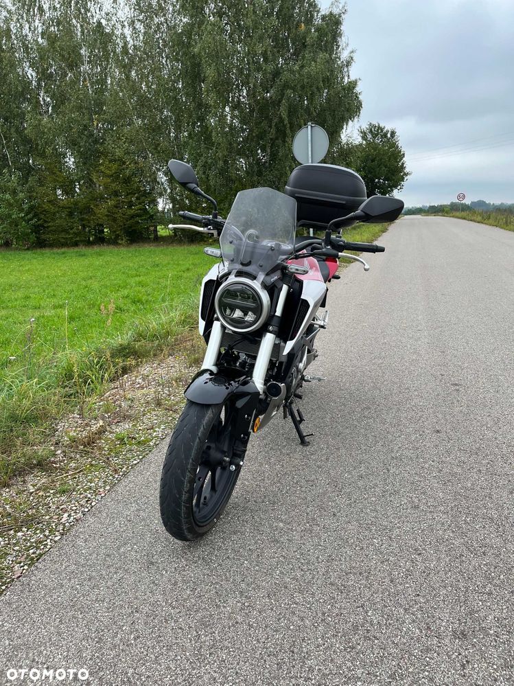 Honda CB - 2
