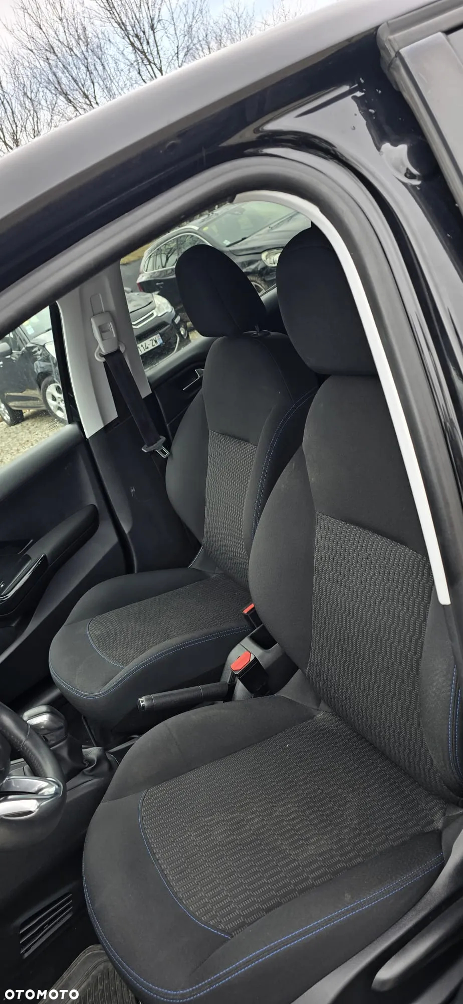 Peugeot 208 1.2 PureTech Access - 17
