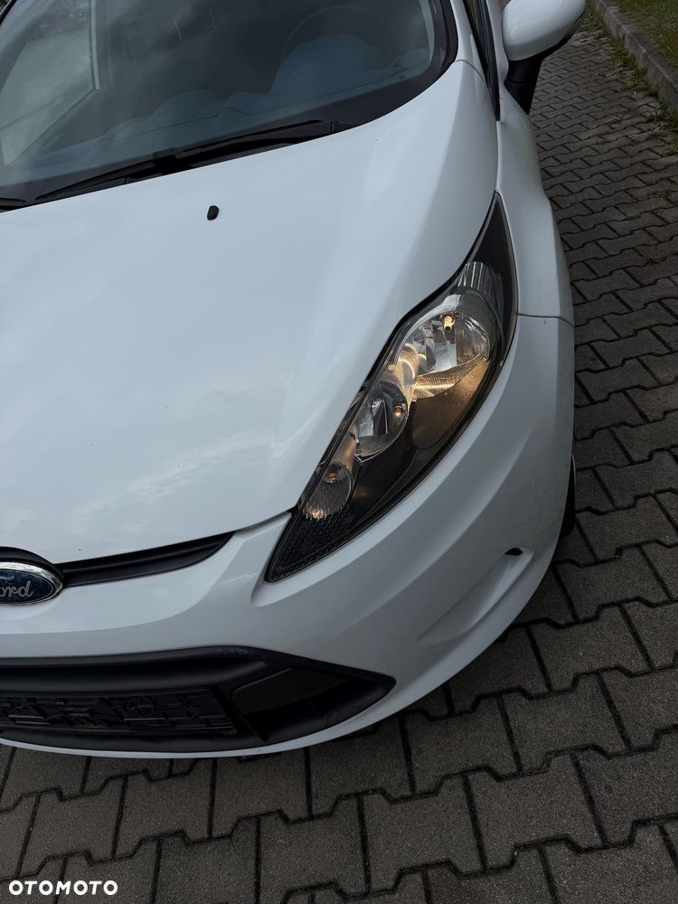 Ford Fiesta 1.25 Ambiente - 8