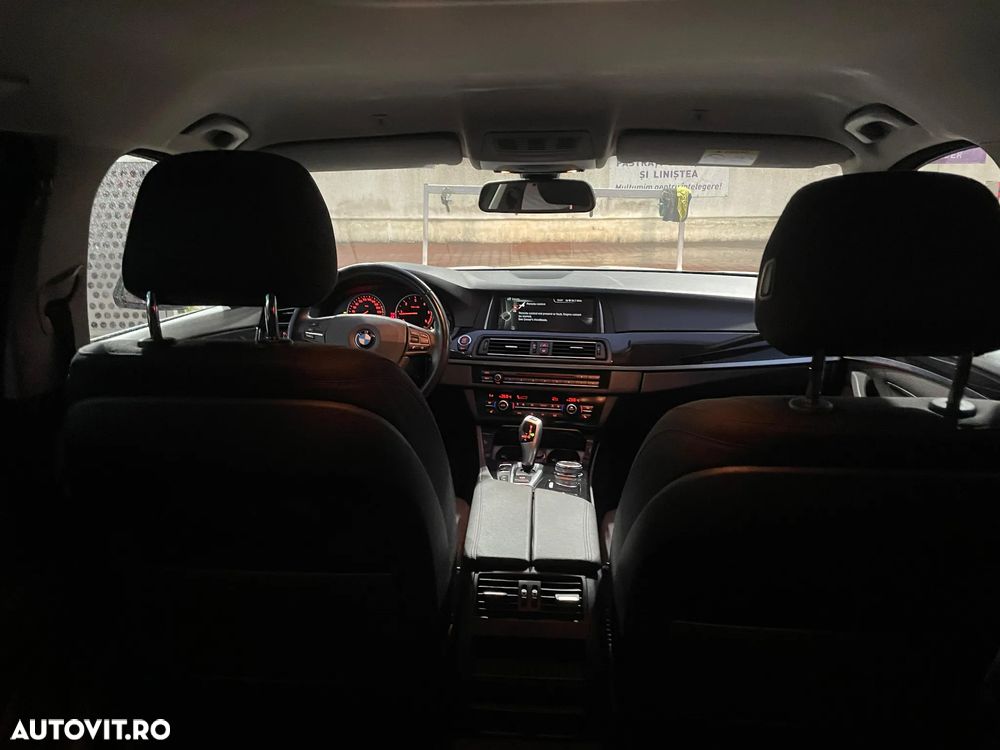 BMW Seria 5 520d xDrive AT - 9