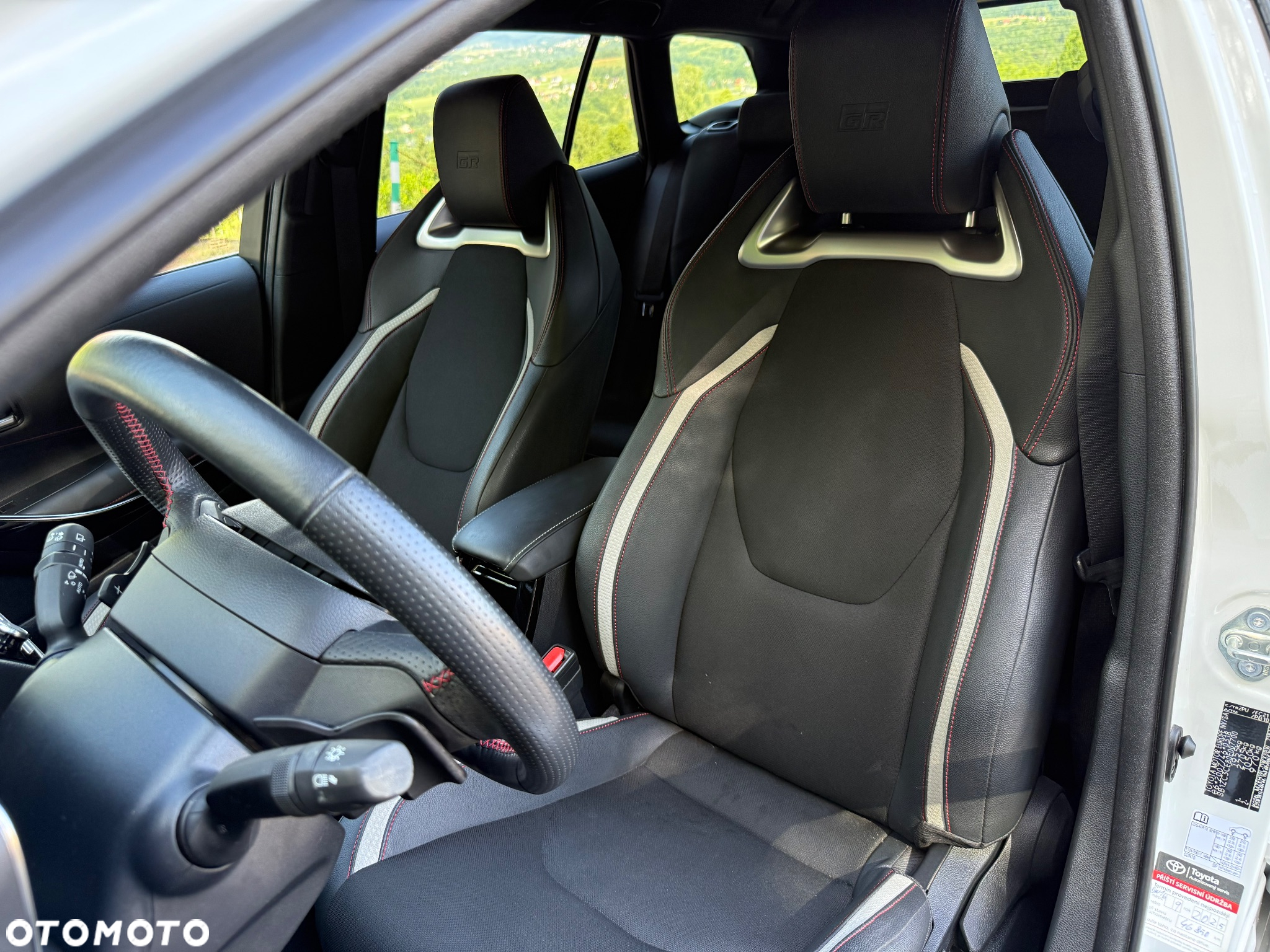 Toyota Corolla 2.0 Hybrid Touring Sports GR Sport - 16