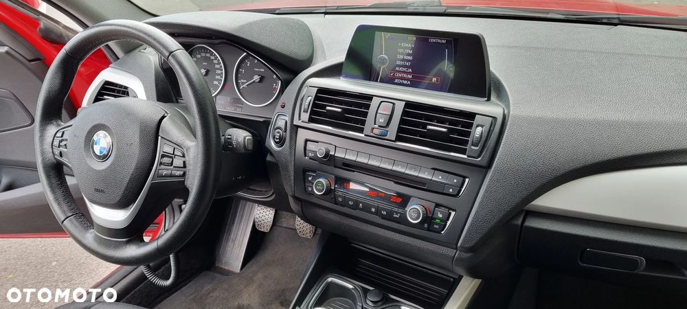 BMW Seria 1 116i - 19