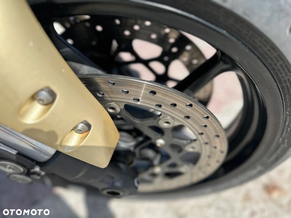 Yamaha FZ - 13