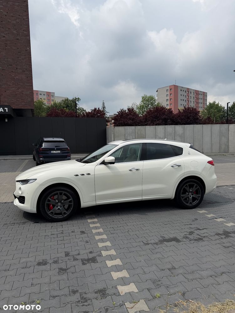Maserati Levante S Q4 - 3