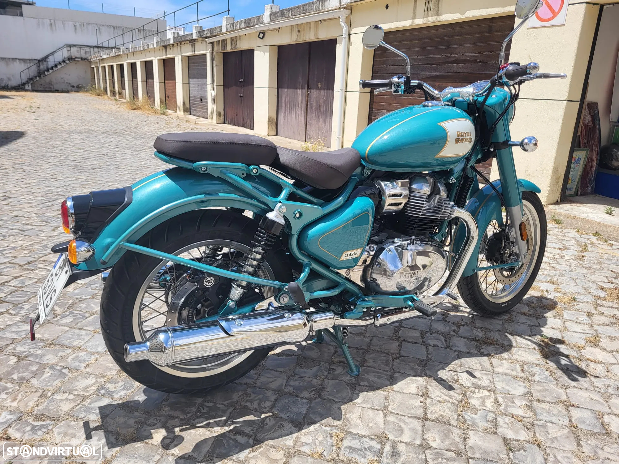 Royal Enfield Classic - 4