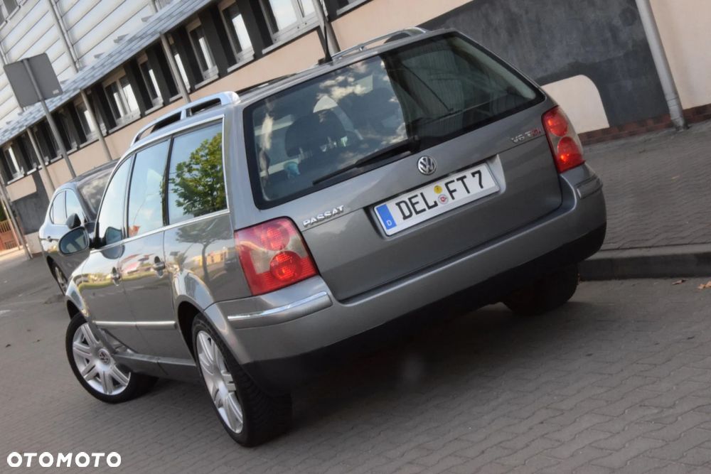 Volkswagen Passat 2.5 TDI V6 Highline - 9
