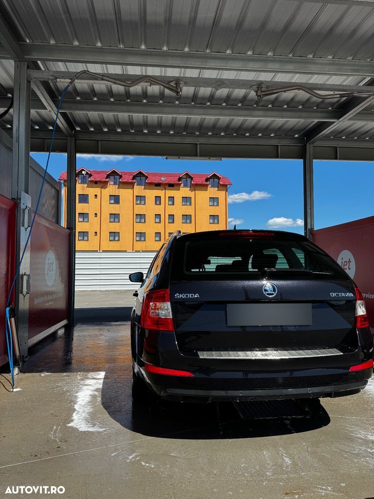 Skoda Octavia 2.0 TDI ELEGANCE DSG - 5