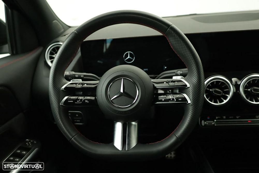 Mercedes-Benz GLA 250 e - 15