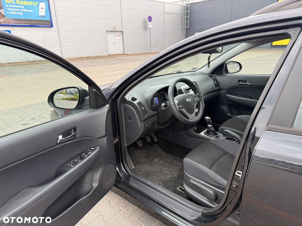 Hyundai i30 i30cw 1.4 blue Comfort - 11