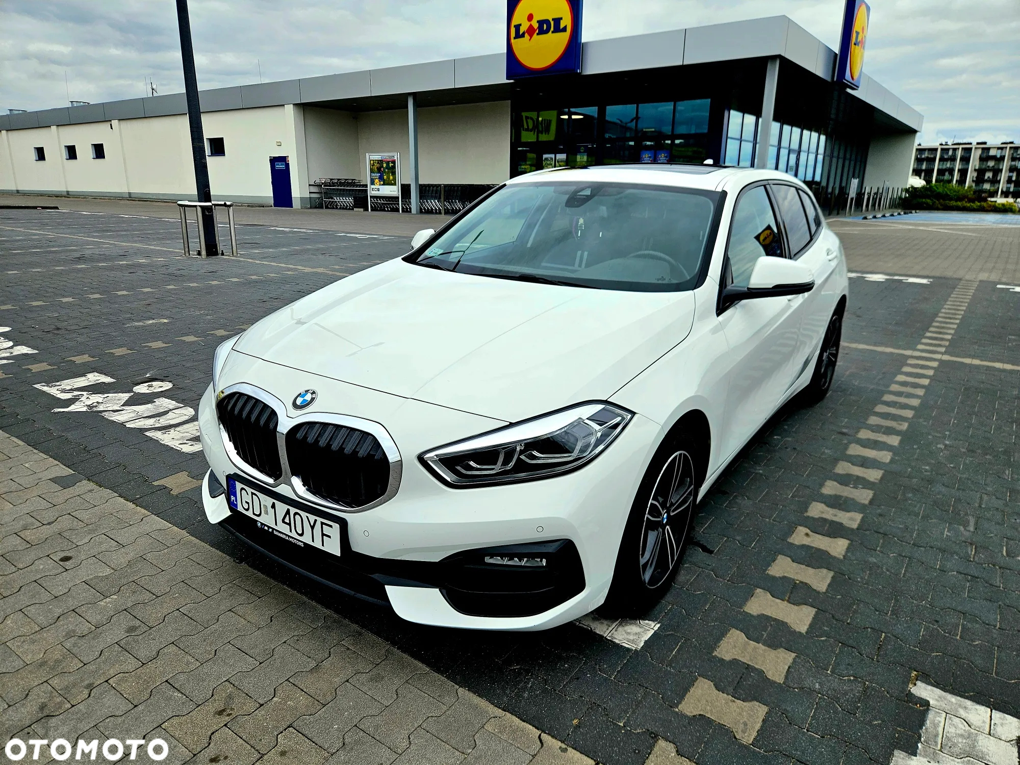 BMW Seria 1 118i Sport Line - 3