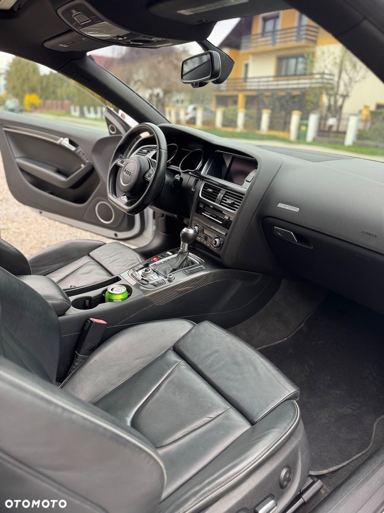 Audi RS5 Coupé Standard - 29