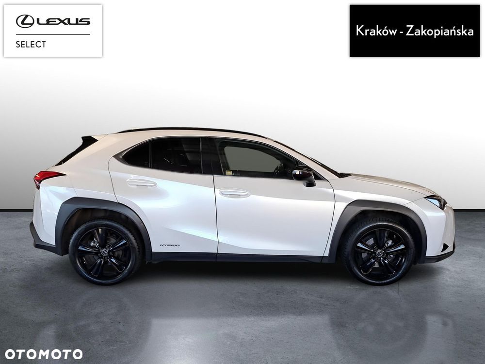 Lexus UX - 7