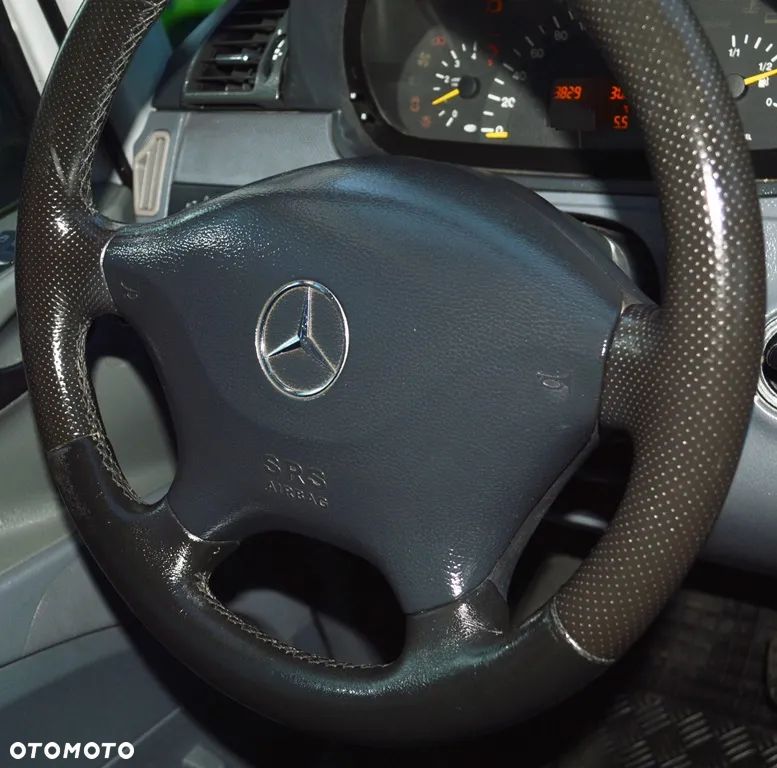 Mercedes-Benz Vito - 37