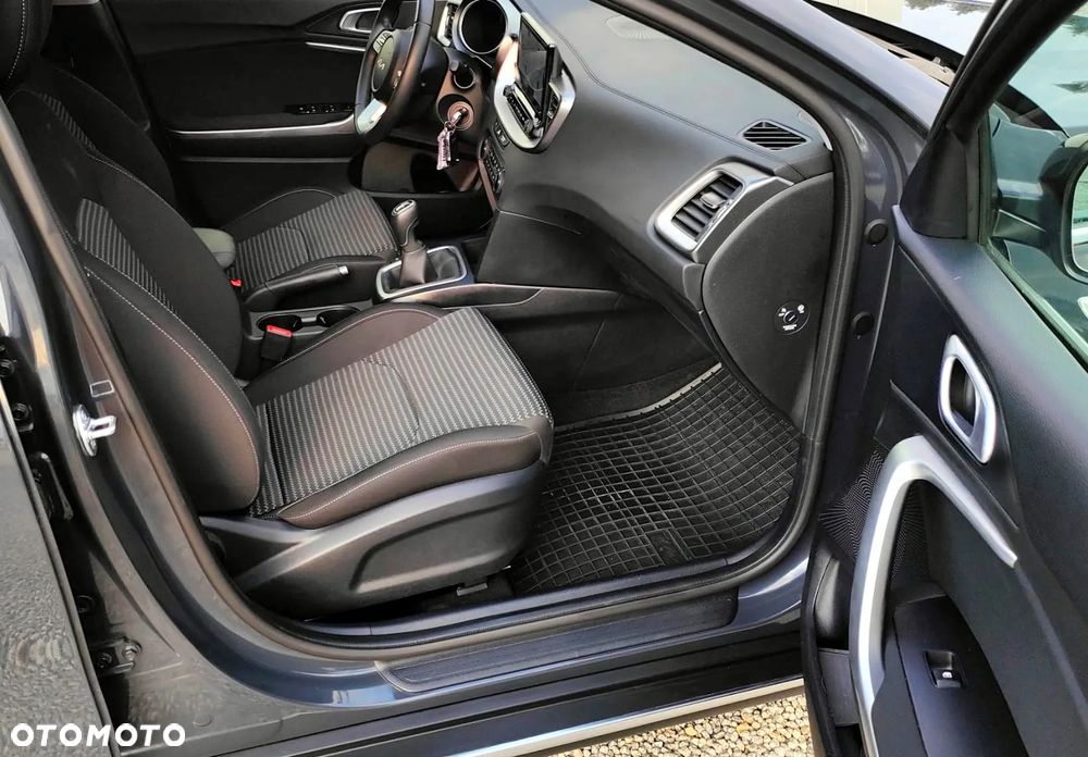 Kia XCeed 1.5 T-GDI M - 6