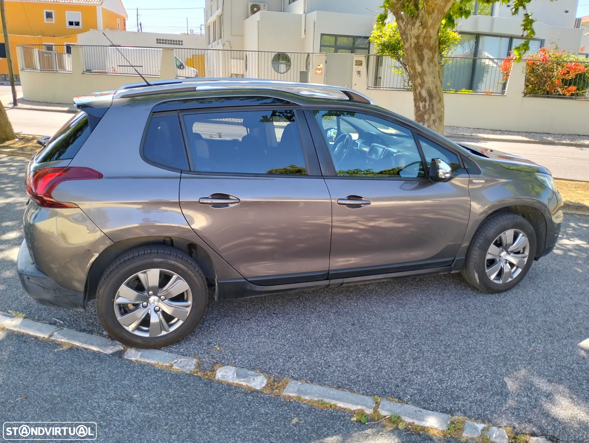 Peugeot 2008 1.2 PureTech Style - 7