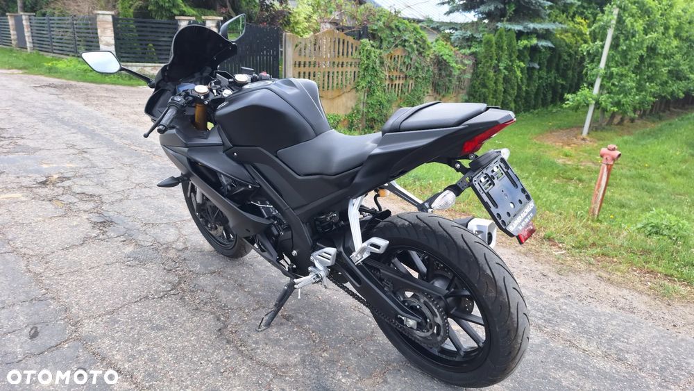 Yamaha YZR - 16
