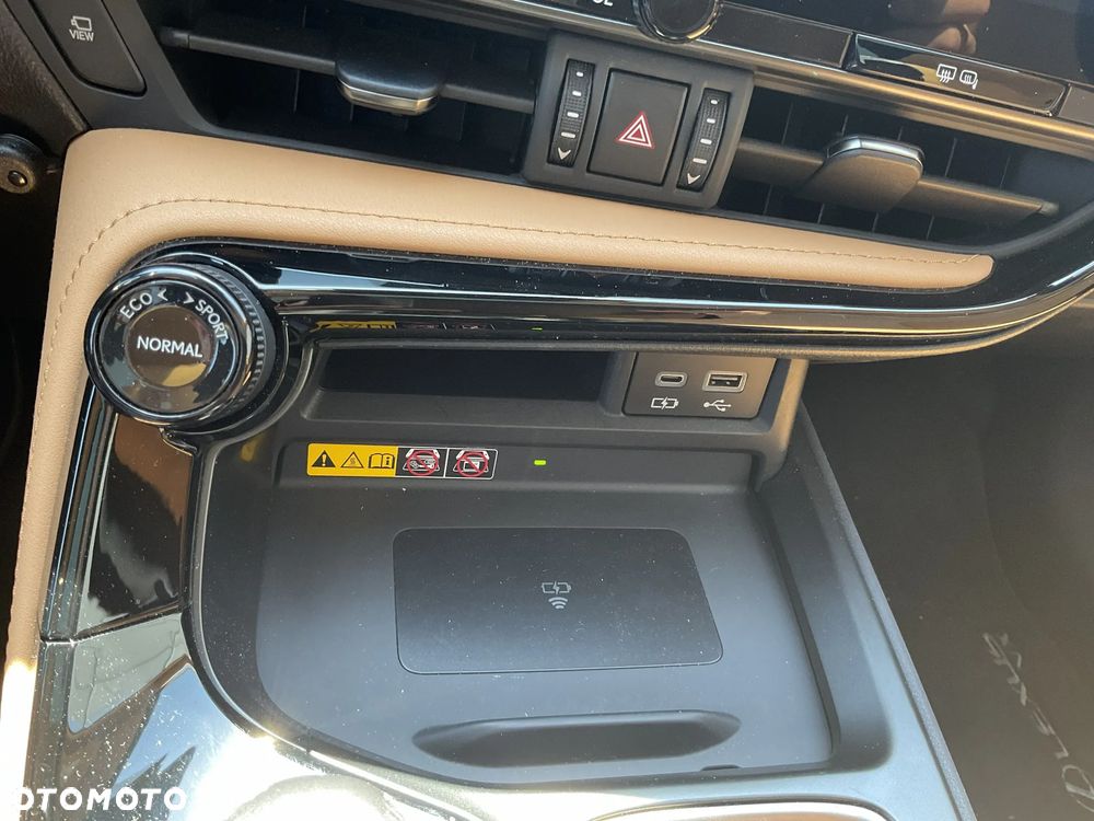 Lexus NX 350h Prestige AWD - 14