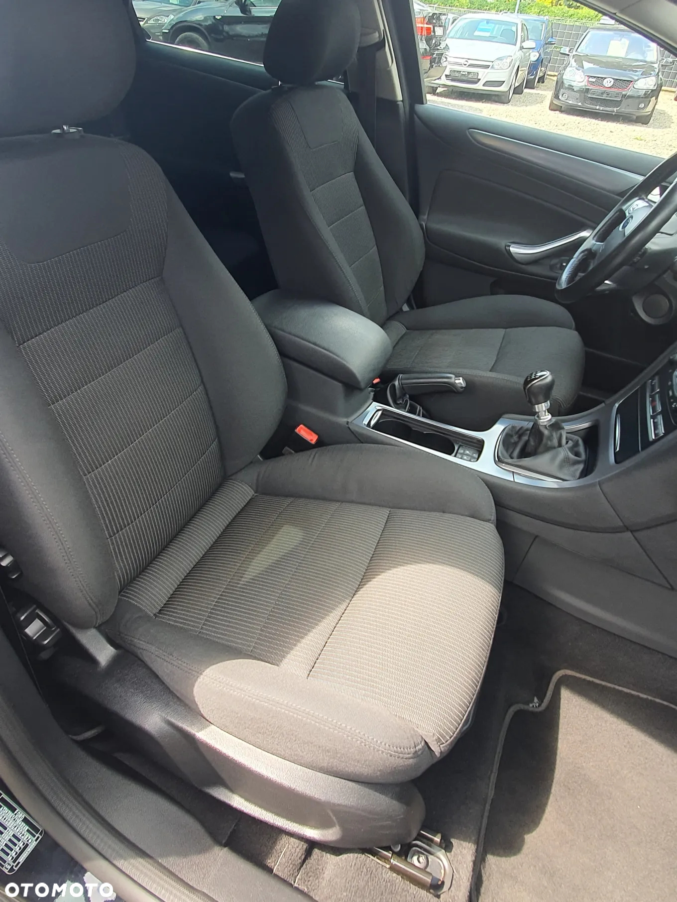 Ford Mondeo 2.0 TDCi Titanium - 19