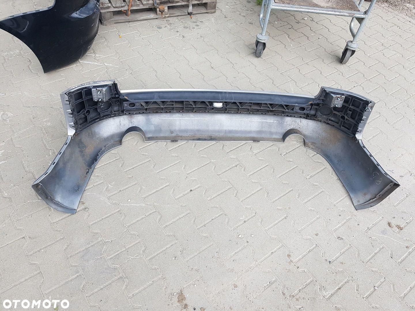AUDI A4 B6 00-04r KOMBI ZDERZAK TYŁ LY7Q - 11