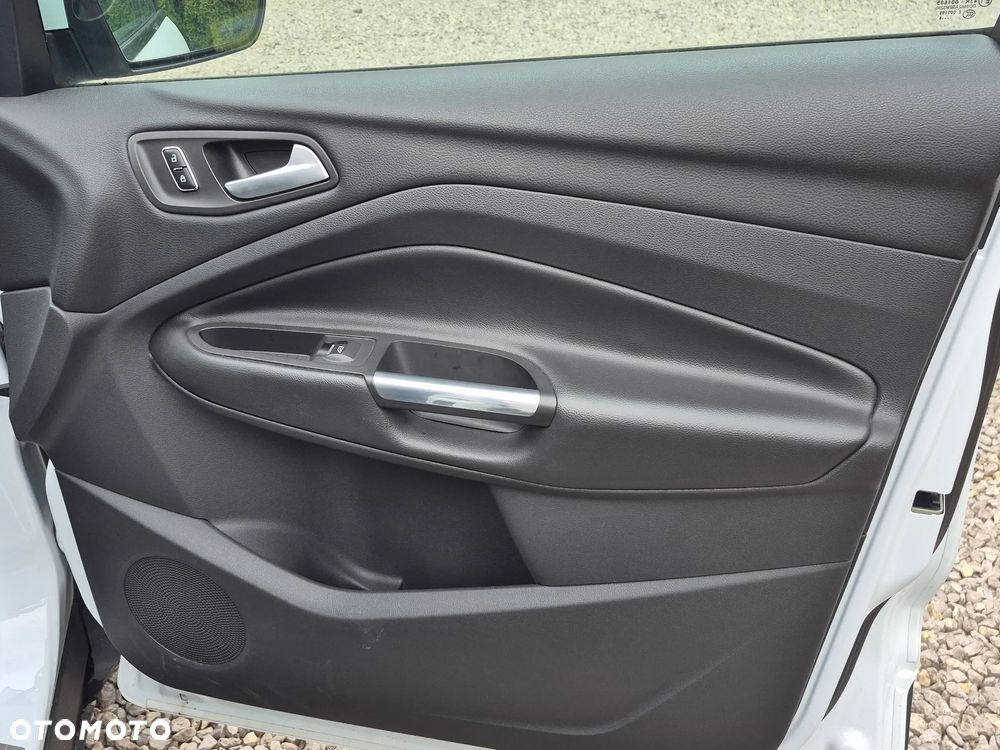 Ford Kuga 2.0 TDCi 2x4 SYNC - 12