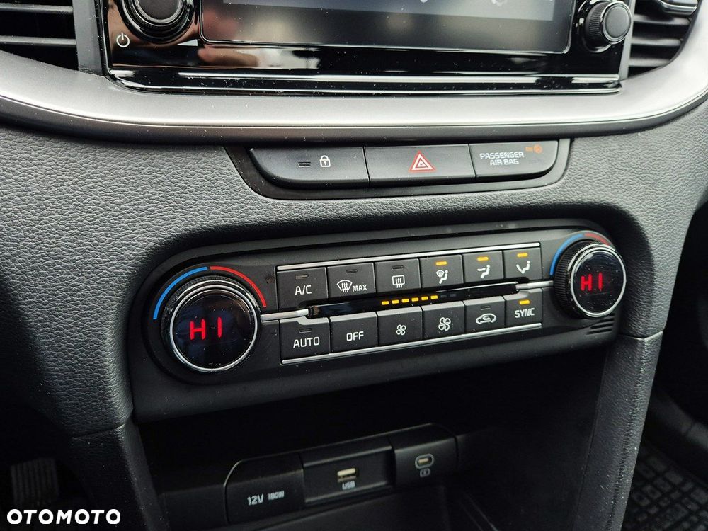 Kia Ceed 1.5 T-GDI M - 25