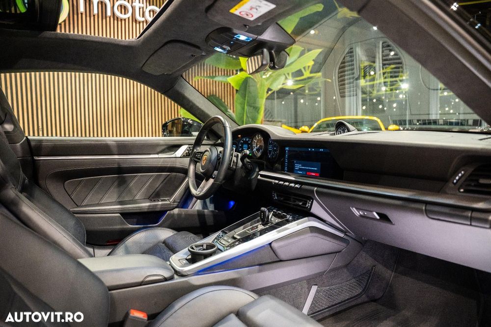 Porsche 992 TURBO S - 26