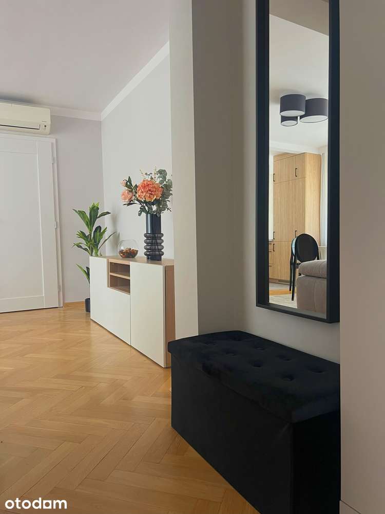 3 pokoje w centrum Warszawy – Emilii Plater 47
