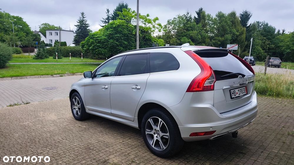 Volvo XC 60 D5 AWD Momentum - 14
