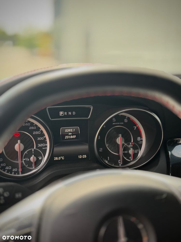 Mercedes-Benz GLA 45 AMG 4-Matic Edition 1 - 10