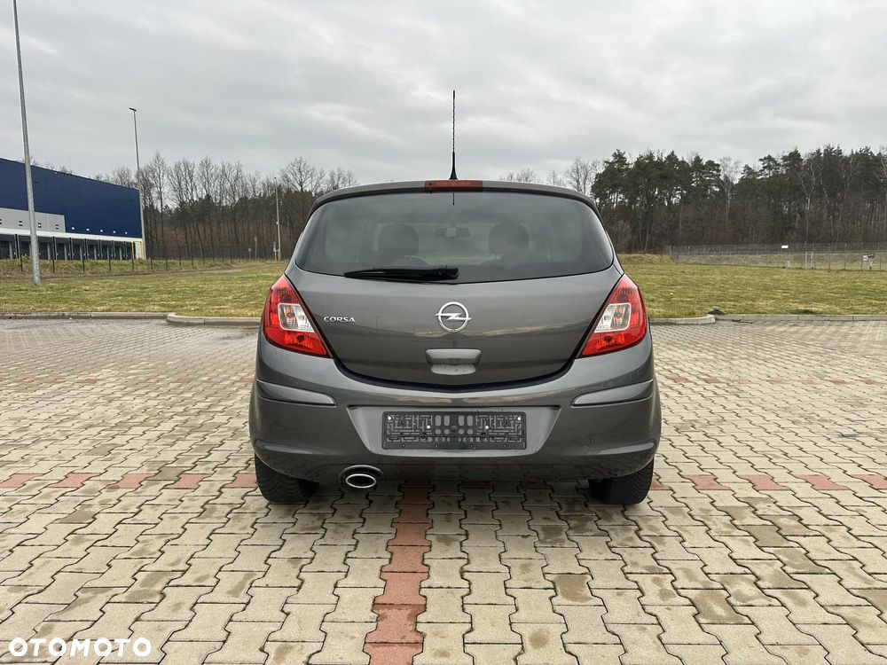 Opel Corsa 1.4 16V Satellite - 6