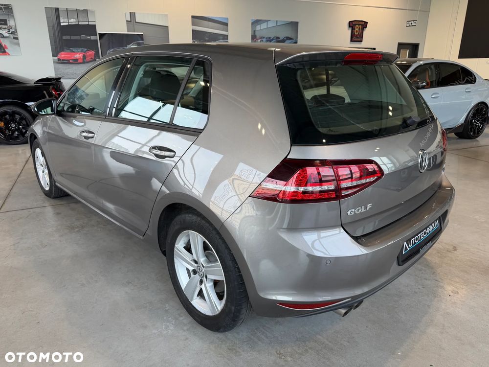 Volkswagen Golf 1.4 TSI BMT Comfortline - 9